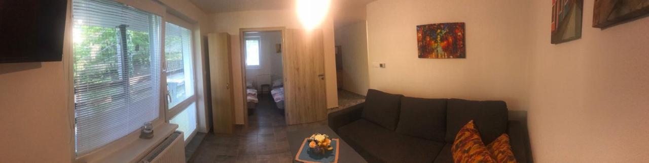 Chata Modra Vinne Bagian luar foto